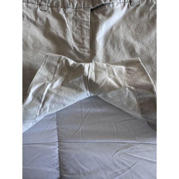 Vineyard Vines Women's Shorts Solid Tan Khaki Chino Size 2 Whale Embroidered - Picture 8 of 11